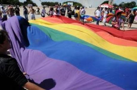Reivindicação LGBT, resolução foi aprovada por unanimidade Reivindicação LGBT, resolução foi aprovada por unanimidade