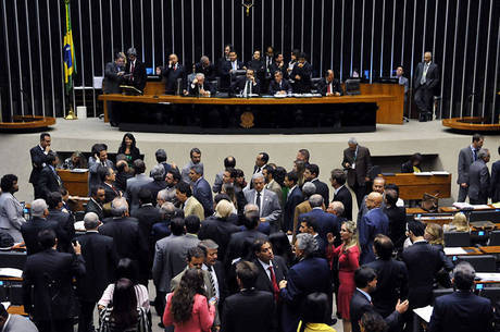 Plenário Câmara Deputados 800x600