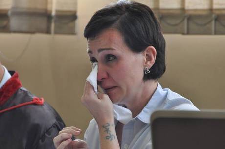 Érika Passarelli chorou durante o júri e disse que é inocente Érika Passarelli chorou durante o júri e disse que é inocente