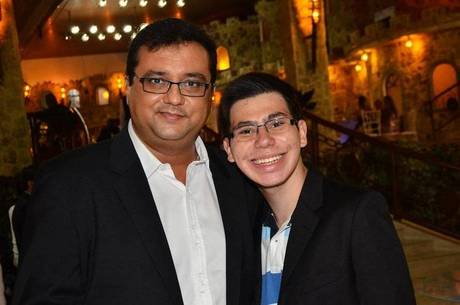 Geraldo Luis Revela Que O Filho Adolescente E Sua Grande Preocupacao Ao Assumir O Domingo Da Gente Entretenimento R7 Famosos E Tv