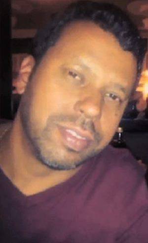 Santiago Andrade morreu após ser atingido por rojão em protesto no centro do Rio Santiago Andrade morreu após ser atingido por rojão em protesto no centro do Rio