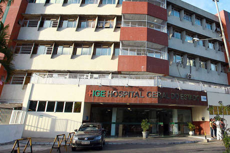 Vítima foi encaminhada ao HGE (Hospital Geral do Estado), onde morreu por volta das 19h25