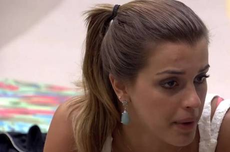 Angela afirmou que Tatiele e Marcelo estão sofrendo por Roni