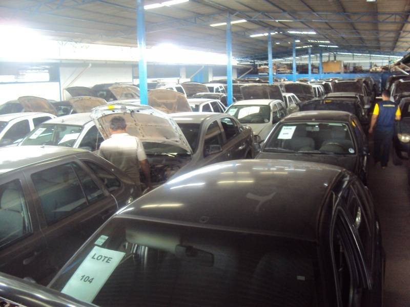 Resultado de imagem para Leilão de carros da Policia Civil do DF