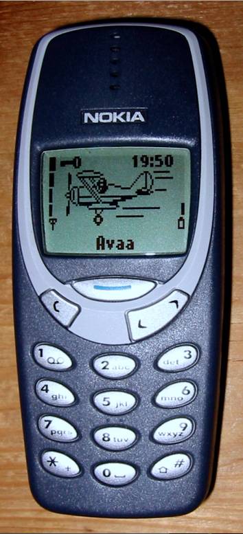 Andi - O Nokia 3310 faz 20 anos. Ainda se lembram de escrever assim por  causa do limite de caracteres? Do famoso jogo da cobra? E da bateria que  durava 3 dias?