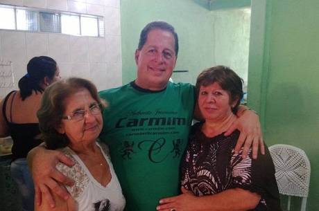 Dona Ana, matriarca da família Paiva (esq.), Marco Antonio, filho mais novo, e Ilda, uma das crianças sequestradas Dona Ana, matriarca da família Paiva (esq.), Marco Antonio, filho mais novo, e Ilda, uma das crianças sequestradas