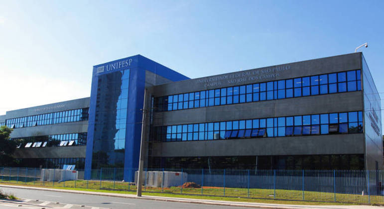 São disponibilizadas 121 vagas para o curso de medicina e 50 para o de ciências biológicas São disponibilizadas 121 vagas para o curso de medicina e 50 para o de ciências biológicas