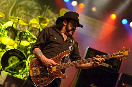 Lemmy, do Motorhead, passou mal e cancelou o show Lemmy, do Motorhead, passou mal e cancelou o show