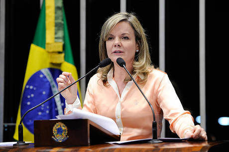 Denúncia contra Gleisi Hoffmann e Paulo Bernando está sendo julgada pelo STF nesta terça-feira Denúncia contra Gleisi Hoffmann e Paulo Bernando está sendo julgada pelo STF nesta terça-feira