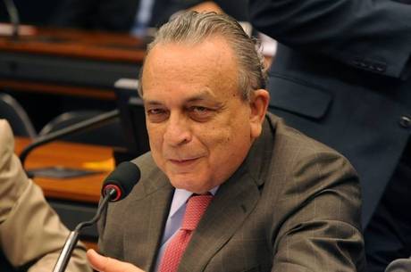 Ex-presidente do PSDB José Guerra é acusado de receber propina