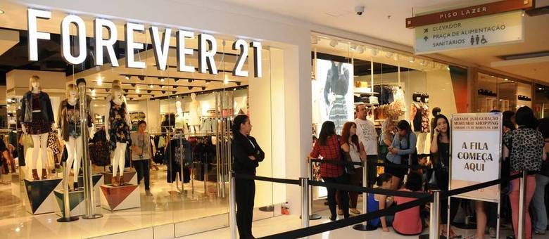 Forever 21 vende o dobro do esperado em primeiro fim de semana no Brasil -  Viva a Vida - R7 Moda