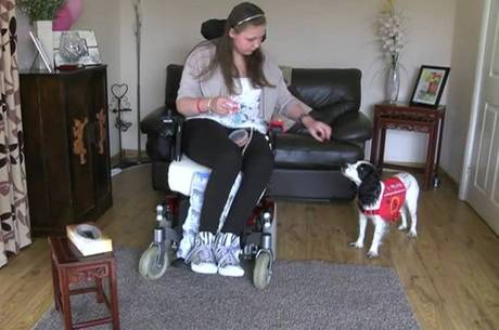 Lucy Watts, de 20 anos, é portadora de uma síndrome rara