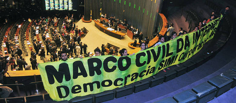 Marco Civil passou mais de dois anos sendo debatido na câmara Marco Civil passou mais de dois anos sendo debatido na câmara