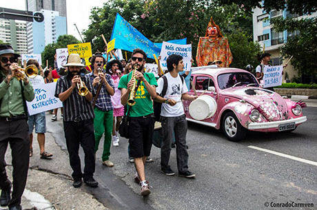 Artistas protestaram contra a restrição às apresentações Artistas protestaram contra a restrição às apresentações