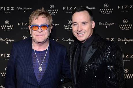Elton John e o marido David Furnish