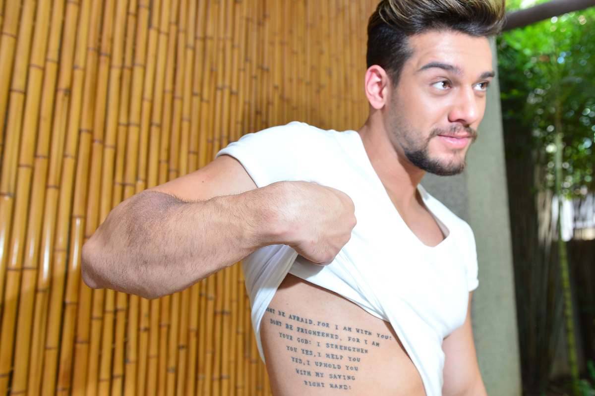A tatuagem nos costas do lucas Desvende As Tatuagens De Lucas Lucco O R7 Te Conta O Significado Das Tattoos Do Gala Fotos R7 Jovem