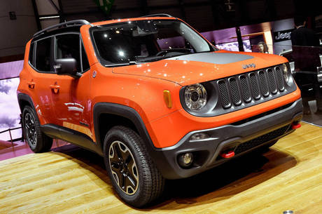 Sem carros no Salão, Chrysler fica só no papel; Wrangler é novidade