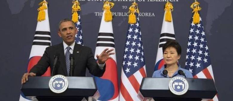 Em coletiva de imprensa junto à presidente da Coreia do Sul, Obama prestou homenagem às vítimas do naufrágio
