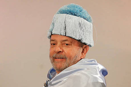 No mês passado Lula foi homenageado por universidade espanhola
No mês passado Lula foi homenageado por universidade espanhola