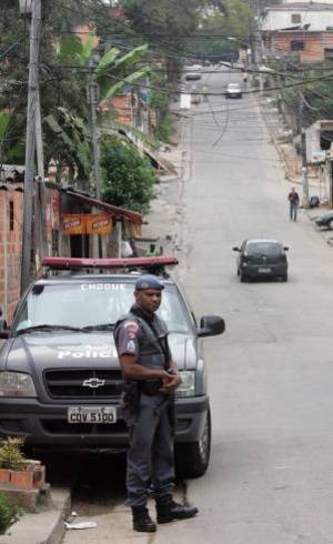 Nessa descida, hoje de mão única, motoristas costumam ser assaltados