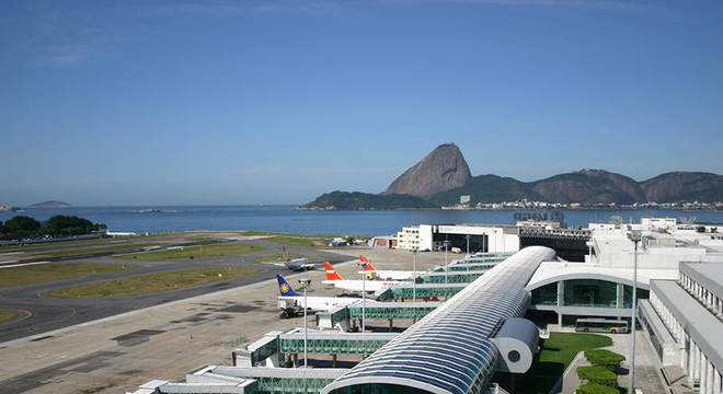 Os trabalhos no Aeroporto Santos Dumont tiveram início neste sábado Os trabalhos no Aeroporto Santos Dumont tiveram início neste sábado