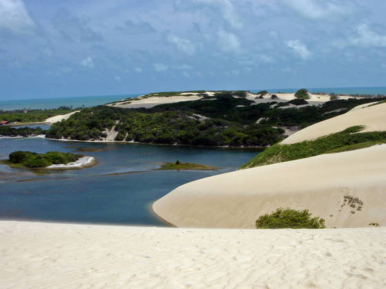 10º RIO GRANDE DO NORTEO estado nordestino tem a décima menor economia do país, com PIB de R$ 71,3 bilhões. Na foto, as Dunas de Genipabu, destino turístico da capital, Natal