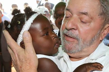 Resultado de imagem para presidente lula na áfrica