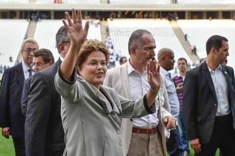 Dilma teria vantagem ainda maior contra Campos no 2º turno Dilma teria vantagem ainda maior contra Campos no 2º turno