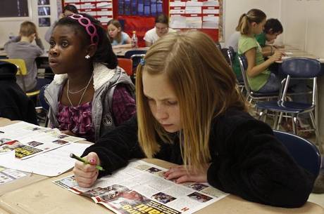 Uma segunda etapa da pesquisa será feita com os estudantes de escolas publicas e particulares Uma segunda etapa da pesquisa será feita com os estudantes de escolas publicas e particulares