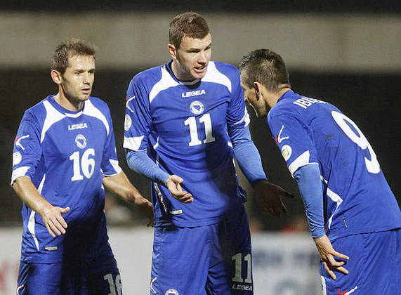 File:Esteghlal FC vs Sepahan FC, 30 January 2015 - 26.jpg