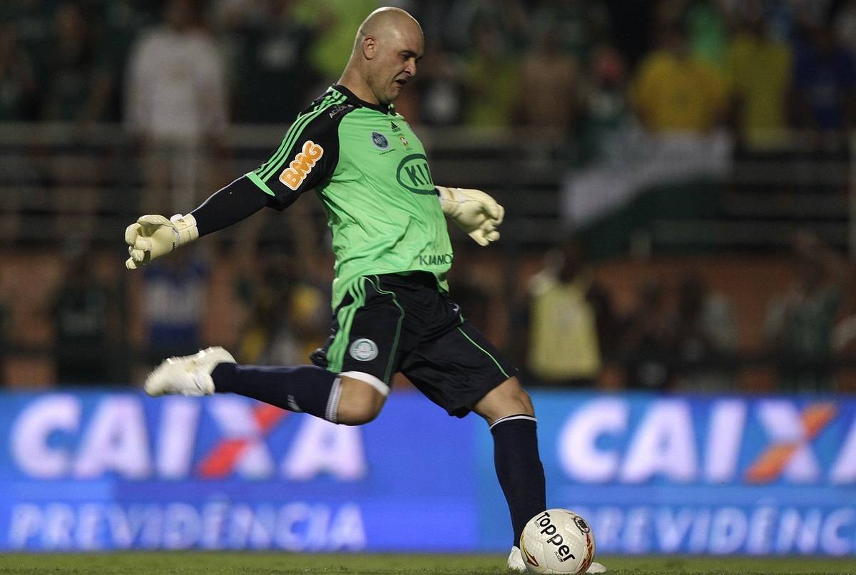 Raça': conheça jogadores que não deixam campo por qualquer lesão - Fotos -  R7 Futebol