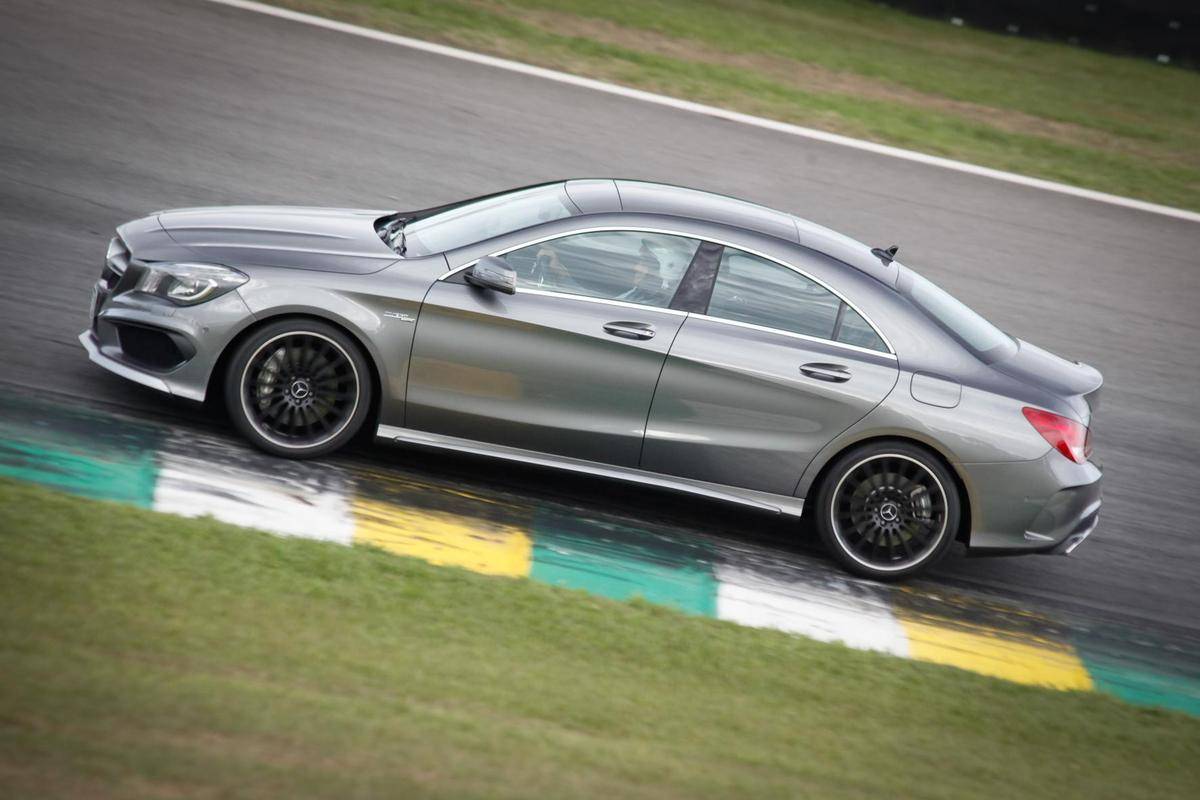 Fotos: Mercedes-Benz A 45 AMG de 360 cv e mais um cavalo - AUTO ESPORTE