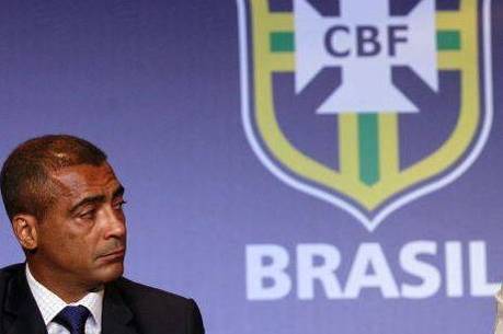 Ex jogador fez críticas à CBF e à política brasileira