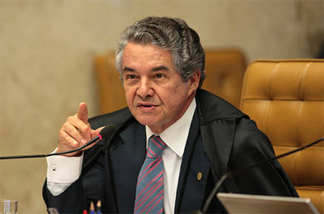 No mês passado, no entanto, Marco Aurélio defendeu o afastamento do presidente da Câmara 