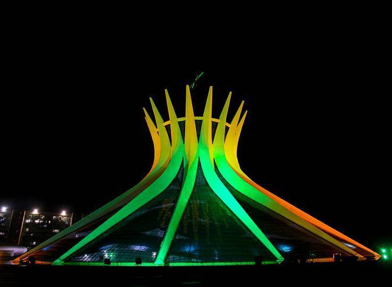 Estádio de Brasília registra segundo maior público da primeira fase da Copa  - Futebol - R7 Copa do Mundo 2014