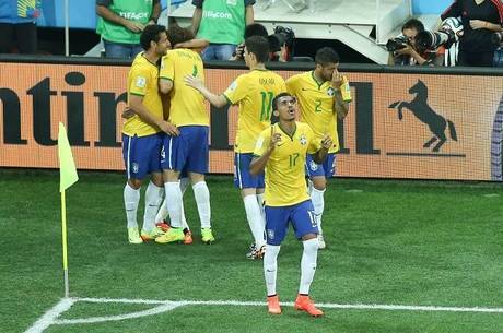 [COPA 2014]Brasil celebra maturidade da equipe e fim da ansiedade após bater a Croácia