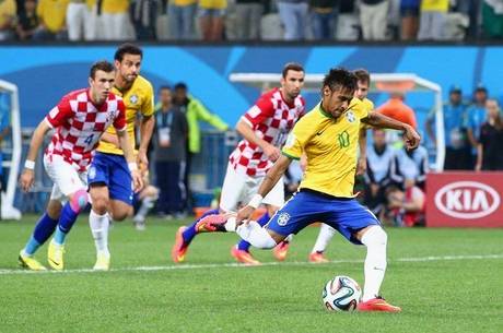 Neymar fez seus primeiros gols em uma Copa do Mundo nesta quinta