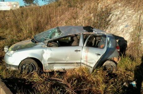 Além de fazer transporte irregular, homem não tinha habilitação para dirigir, afirma PRF