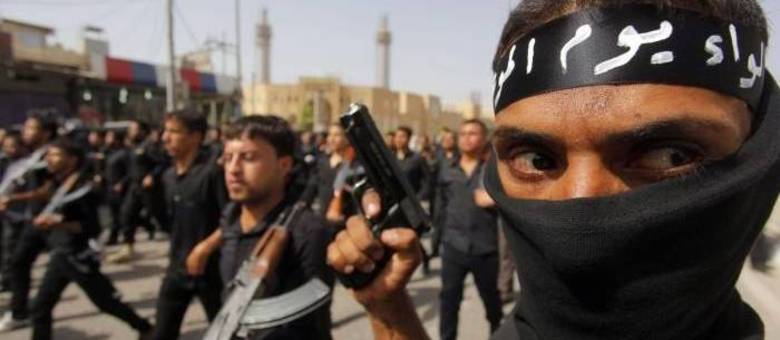 Rebeldes extremistas islâmicos controlam uma grande região no norte do Iraque
Rebeldes extremistas islâmicos controlam uma grande região no norte do Iraque