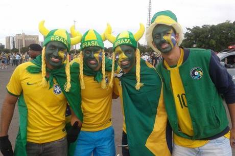 Torcedores estão satisfeitos com a Copa em Brasília