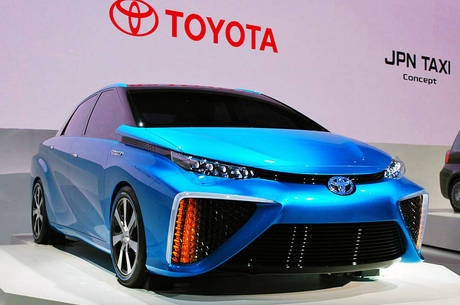 Toyota revela carro de corrida conceitual movido a hidrogênio