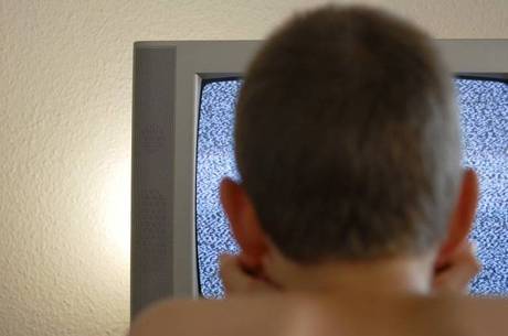 Uso da televisão está praticamente universalizada Uso da televisão está praticamente universalizada