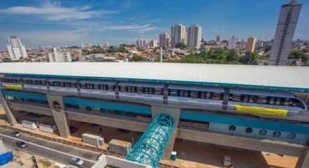 Estações da linha 15-Prata ficam fechadas até as 16h Estações da linha 15-Prata ficam fechadas até as 16h