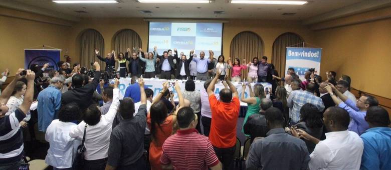 PRB lança general José Alberto da Costa Abreu como vice da chapa de Marcelo Crivella, candidato ao governo PRB lança general José Alberto da Costa Abreu como vice da chapa de Marcelo Crivella, candidato ao governo