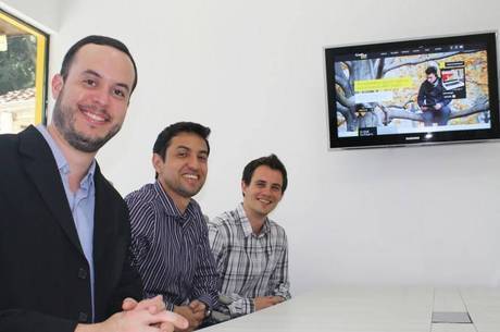 Fernando Freitas, Marcelo Trigo e Carlos Müller (da esquerda para direita) criaram a agência digital CreativeBizz, com sede em Curitiba Fernando Freitas, Marcelo Trigo e Carlos Müller (da esquerda para direita) criaram a agência digital CreativeBizz, com sede em Curitiba