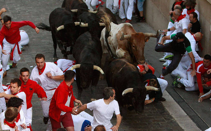 Espanha: Cinco feridos na primeira corrida de touros em Pamplona