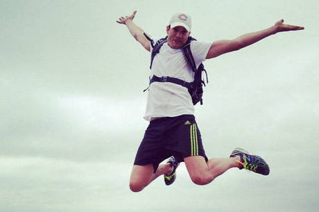 Ashton Kutcher curte a Pedra da Gávea com Luciano Huck Ashton Kutcher curte a Pedra da Gávea com Luciano Huck