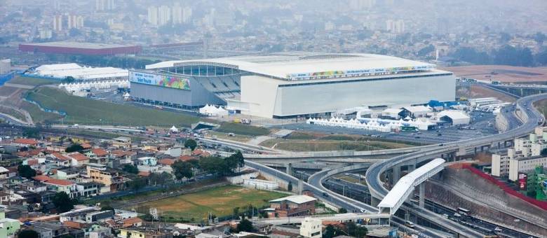 Bairro de Itaquera recebeu investimentos viários no entorno da Arena Corinthians Bairro de Itaquera recebeu investimentos viários no entorno da Arena Corinthians