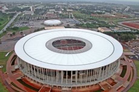 Com R$ 700 milhões acima do orçamento inicial, Estádio não está 100% concluído, segundo TCDF Com R$ 700 milhões acima do orçamento inicial, Estádio não está 100% concluído, segundo TCDF
