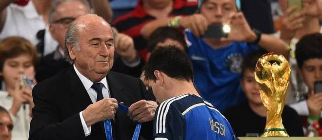 Joseph Blatter disse que Lionel Messi teve bom desempenho no início da Copa do Mundo Joseph Blatter disse que Lionel Messi teve bom desempenho no início da Copa do Mundo